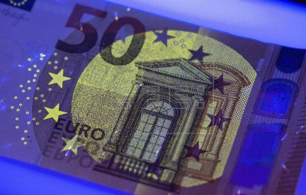 España capta 3.883 millones en deuda y eleva el interés de títulos a 10 años
