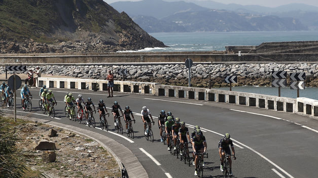 El italiano Conti gana la etapa más larga de la Vuelta