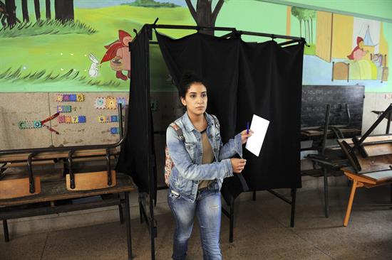 El escrutinio completo en Marruecos da una clara victoria a los islamistas