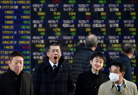 La Bolsa de Tokio baja un 0,3 % y la de Seúl un 0,37 % al cierre