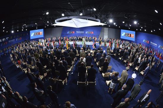 La OTAN acepta la exigencia de Trump de más lucha antiterrorista y gasto militar