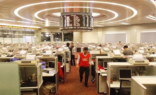 La  Bolsa de Hong Kong pierde un 0,09 por ciento al cierre