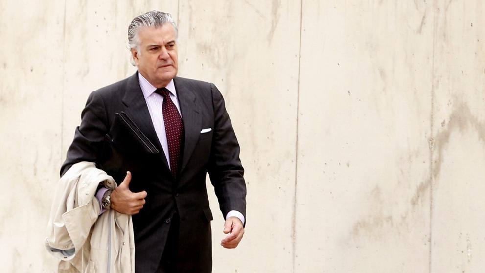 El tribunal rechaza llamar a declarar a tres exministros, Florentino Pérez y Villar Mir