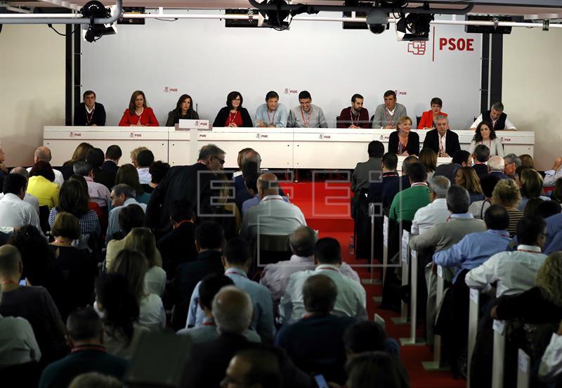 El comité votará un texto en favor de la abstención y otro que mantiene el no