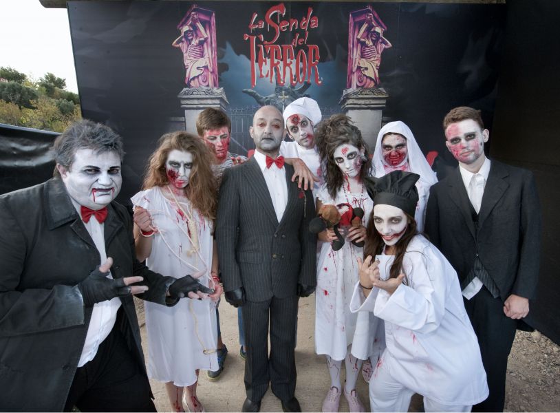 Concurso fotográfico «Unos muertos muy vivos» en Sendaviva (Navarra)