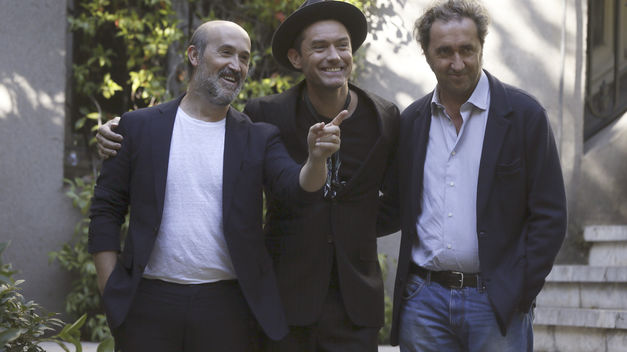Jude Law y Sorrentino presentan en Madrid a un impredecible Papa Pío XIII