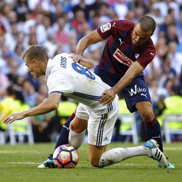 1-1. El Eibar conquista un punto histórico ante un Real Madrid fundido
