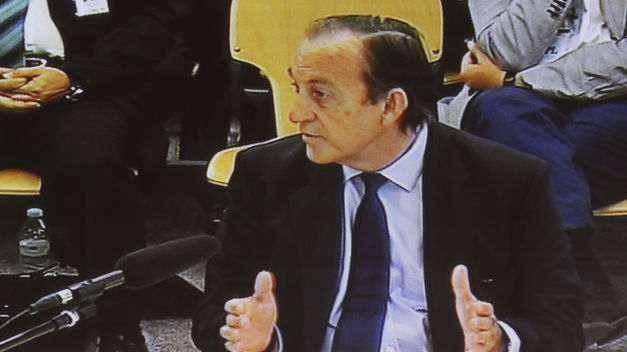 Rodríguez Ponga dice que su tarjeta era remuneración que no debía justificar