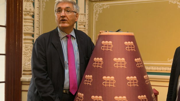 Una muestra ahonda en la Sagrada Columna del Pilar para entender Aragón