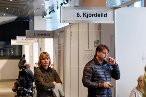 La derecha podría mantener el poder en Islandia con apoyo de una nueva fuerza