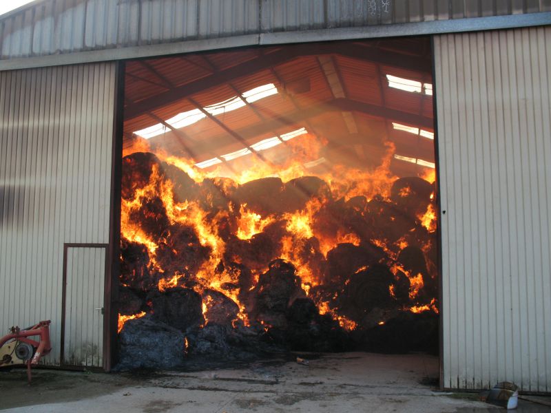 Incendio en una nave de Urdiain (Navarra)