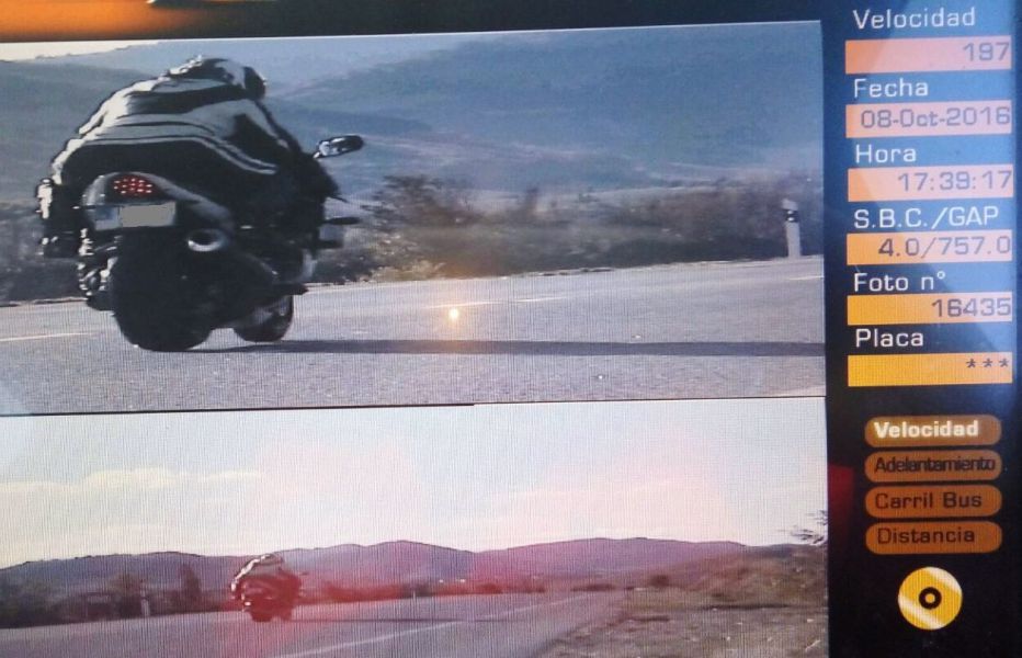 Cinco conductores imputados, entre ellos un motorista a 197 km/h