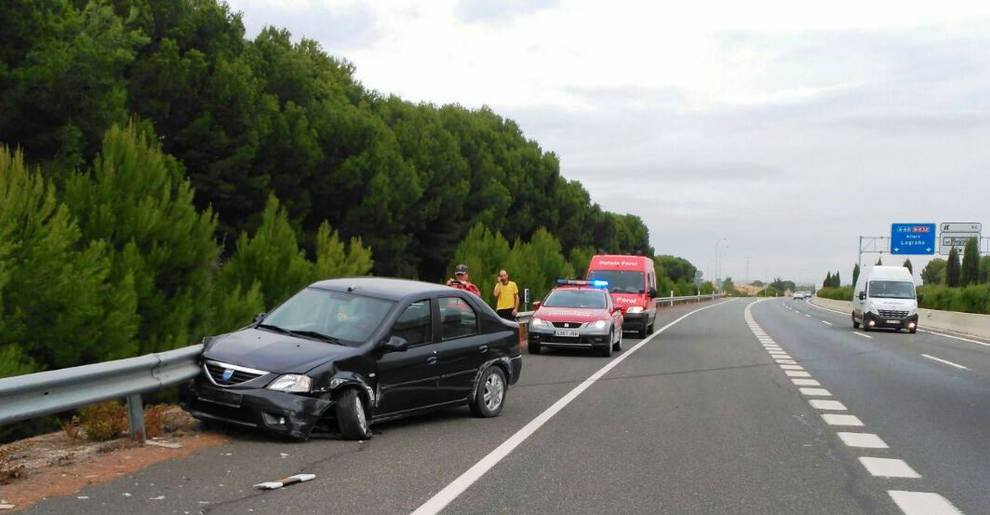 Choca contra otro coche en la autopista de Tudela y da positivo en alcoholemia
