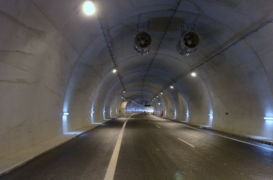 Reabierto el túnel del Perdón tras un accidente sin heridos