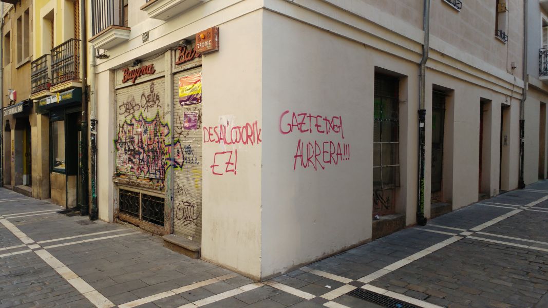 UPN denuncia pintadas contra la Guardia Civil y en favor del “gaztetxe” en Pamplona