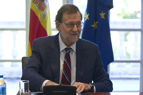 Rajoy cierra 2017 apelando a tender puentes y a garantizar la estabilidad