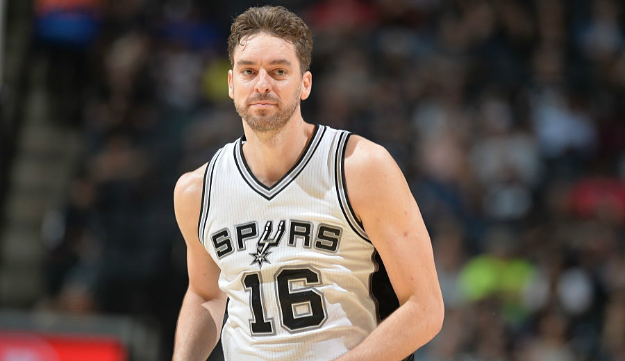 Gasol lidera a unos Spurs que hacen historia en Phoenix