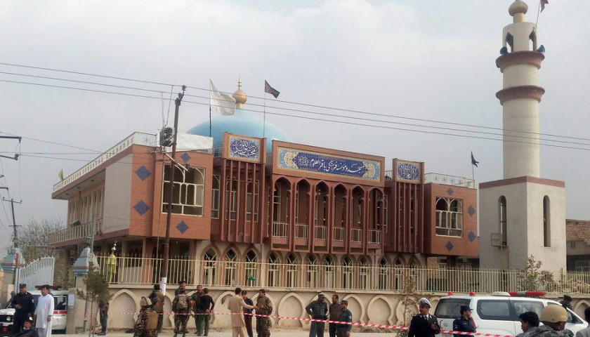 Un atentado «suicida» en un templo de Kabul causa al menos 27 muertos y 35 heridos