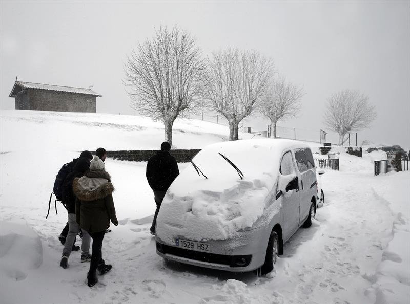 Protección Civil y Emergencias alerta de nieve entre 400-600 metros y fuertes vientos
