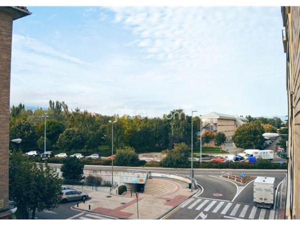 Detenido al chocar con la Policía tras una peligrosa persecución por Pamplona