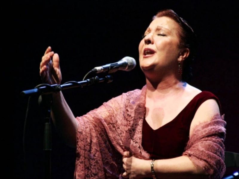 Carmen Linares dedica a Miguel Hernández su primer disco de estudio en 8 años