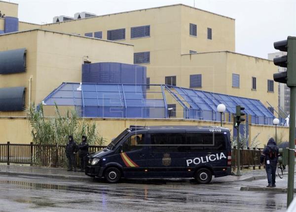 Crisis en los CIE: casi 100 fugas y varios motines en la recta final del año