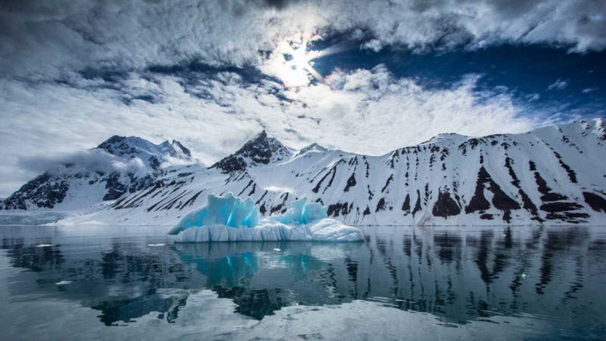 La ralentización de flujo oceánico en Antártica duplicó duración de glaciaciones