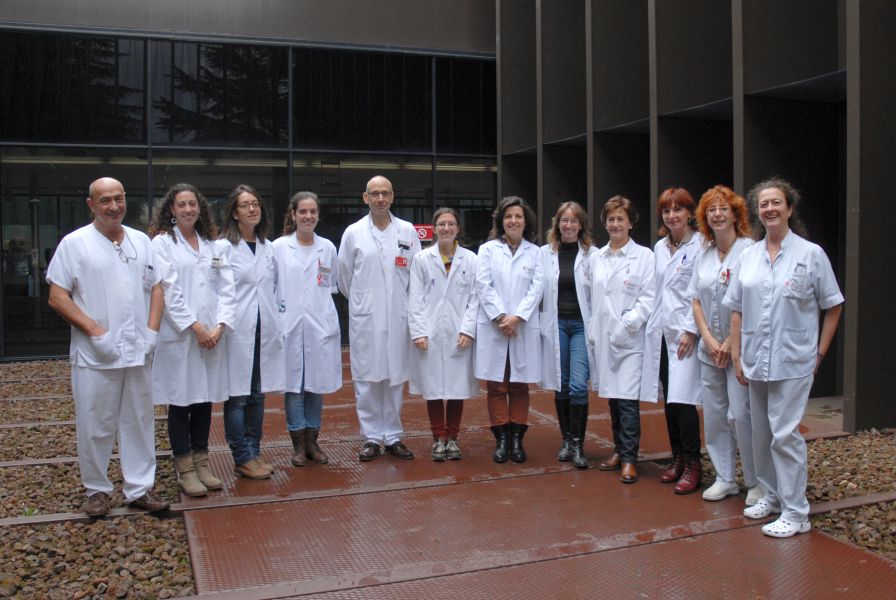La Asociación de Esclerosis Múltiple de Navarra premia al Servicio de Neurología del CHN por su labor asistencial y de investigación