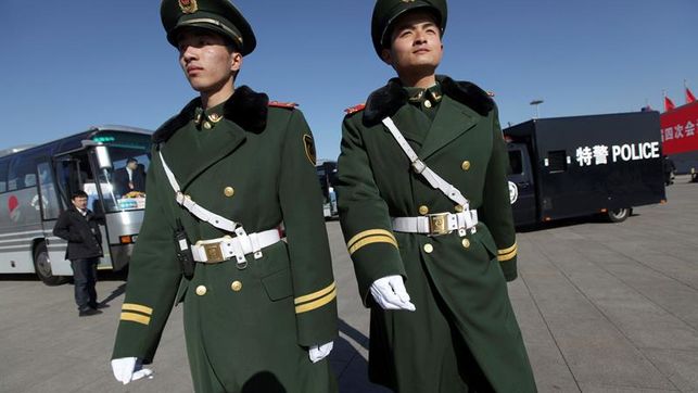 Un muerto tras la explosión de una bomba y 4 atacantes abatidos por la policía en China