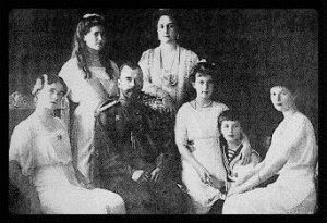 Familia del Zar Nicolás II - El pequeño es el zarevich Alexis.