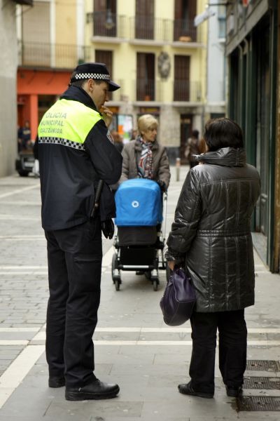 La Policía Municipal pondrá en marcha un operativo especial los fines de semana previos a Navidad