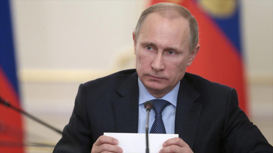 Putin ordenó derribar en 2014 avión secuestrado antes de conocer falsa alarma