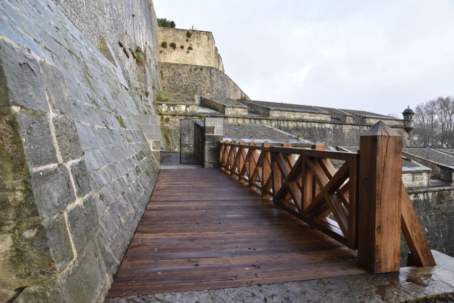 Un puente permitirá paseo circular entre los baluartes de Labrit y el del Redín