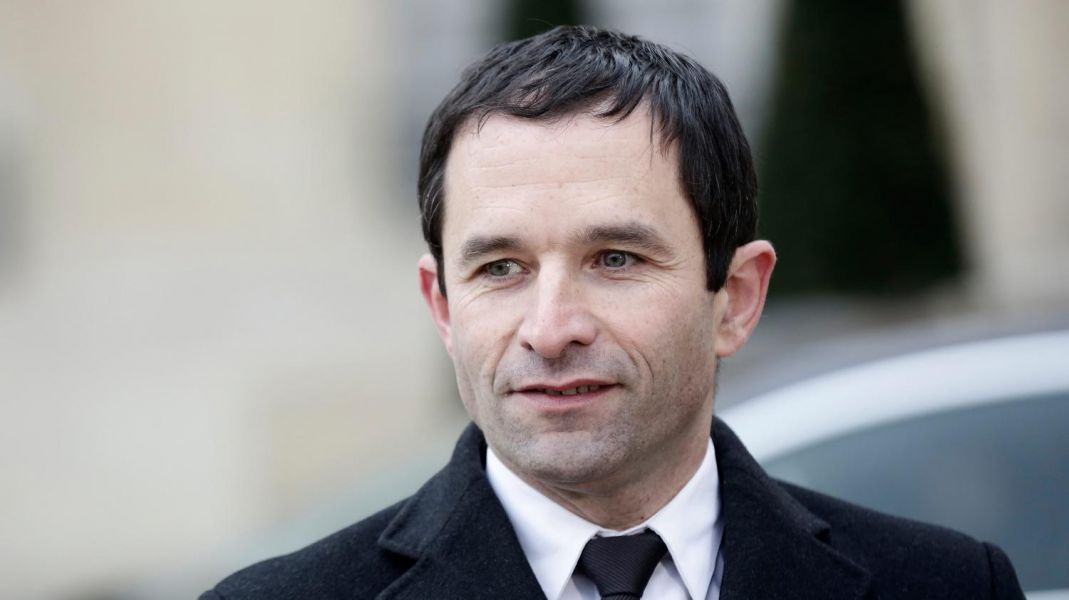El izquierdista Hamon se impone a Valls y será el candidato socialista al Elíseo