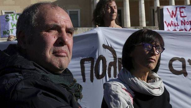 Huarte y Zuloaga declaran en Atenas que continuarán sus actividades de desobediencia civil
