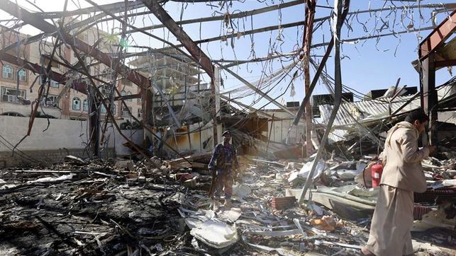Mueren 9 personas en bombardeos cerca de una escuela en el Yemen