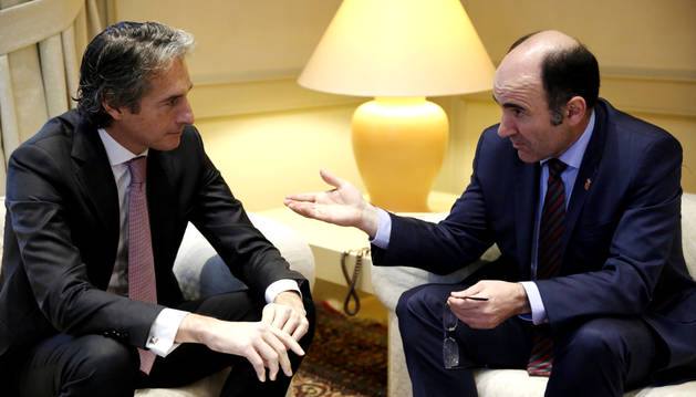 Fomento se compromete con Navarra a firmar un nuevo convenio del TAV entre Castejón y Campanas