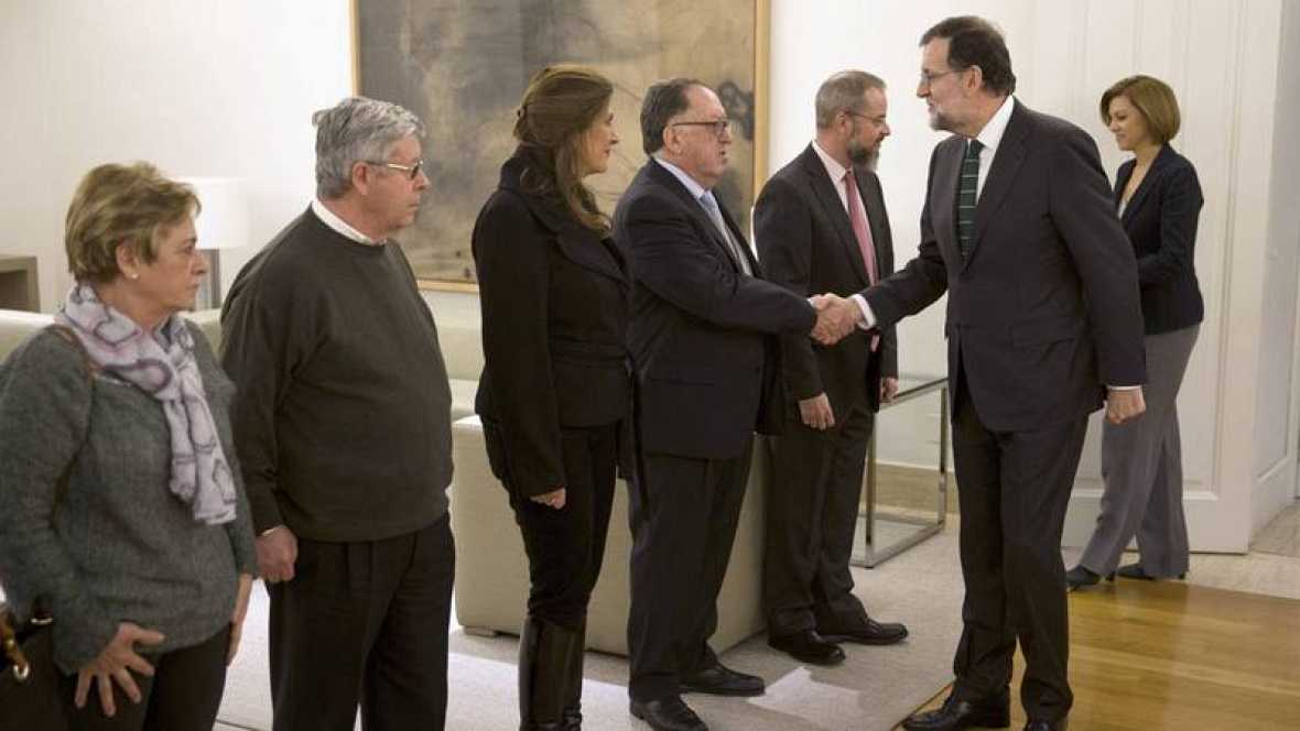 Las familias de las víctimas destacan el mensaje de Rajoy: 