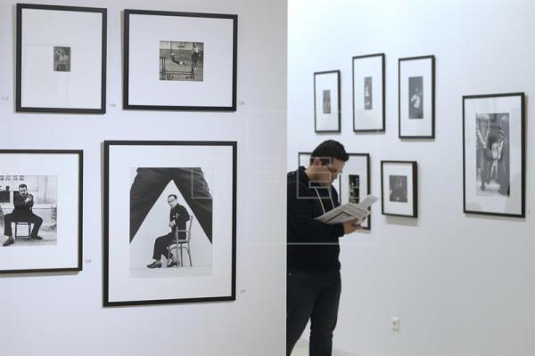 Una exposición recupera a los fotógrafos de los 50 en la España de posguerra