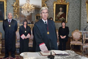 José Luis Goñi Sein toma posesión como nuevo vocal del Consejo de Navarra