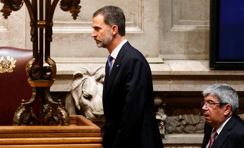 El Rey defiende en el homenaje a Cervantes la convivencia en una España con 