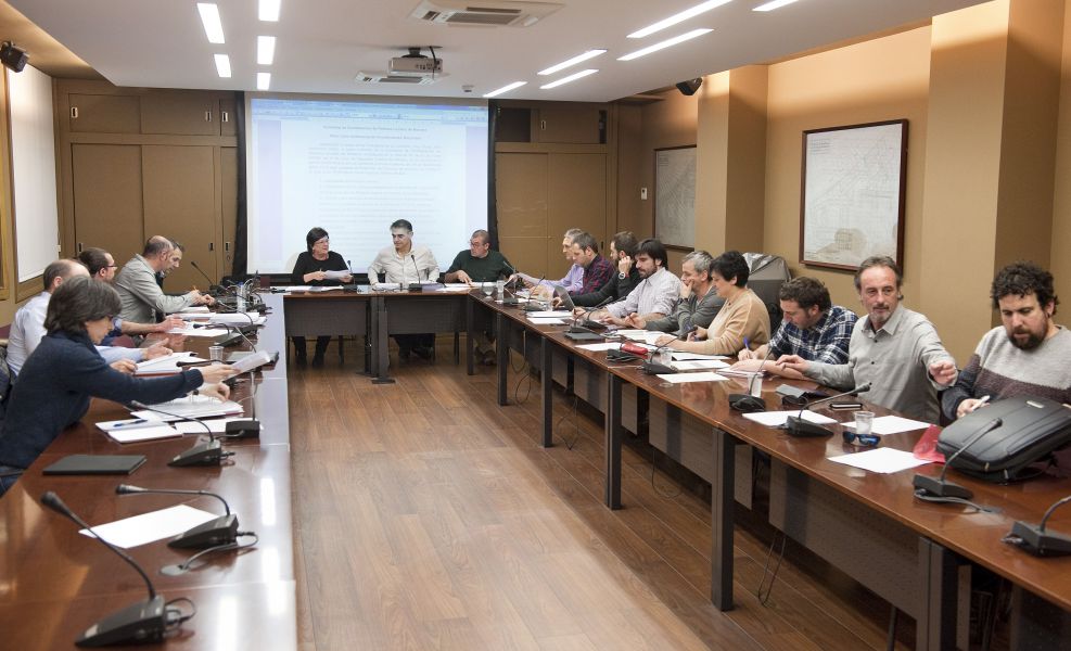 Gobierno y ayuntamientos avanzan en la elaboración de la nueva regulación de las policías locales de Navarra