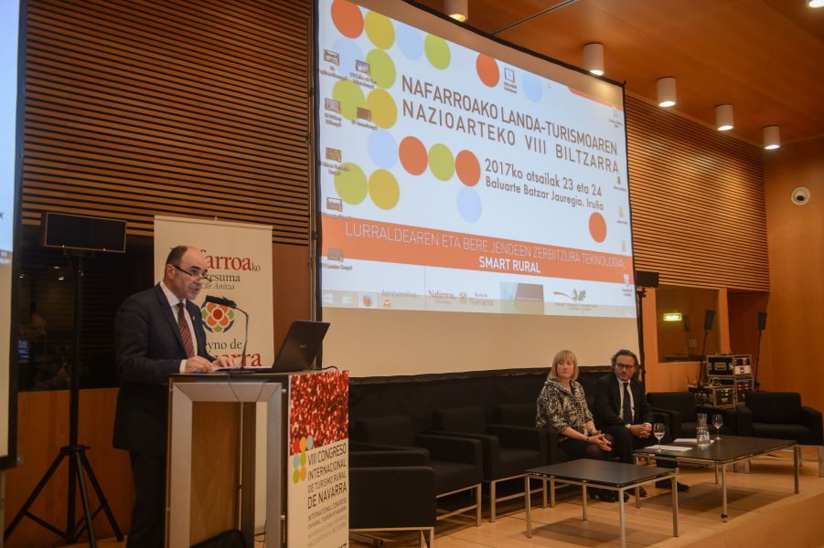 La mitad de los turistas que visitan Navarra se alojan fuera de Pamplona