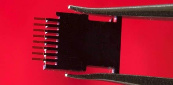 El CSIC diseña un chip que detecta el VIH en la primera semana de infección