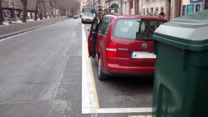 Colision ciclista de 16 años contra puerta del vehículo