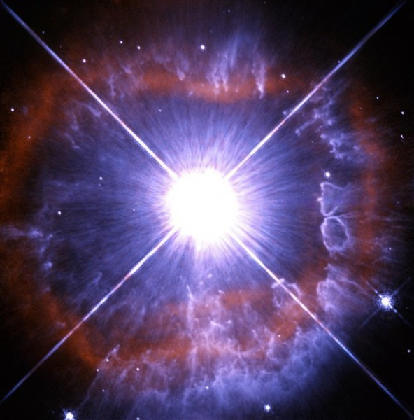 Espectacular pérdida de masa de la estrella AG Carinae
