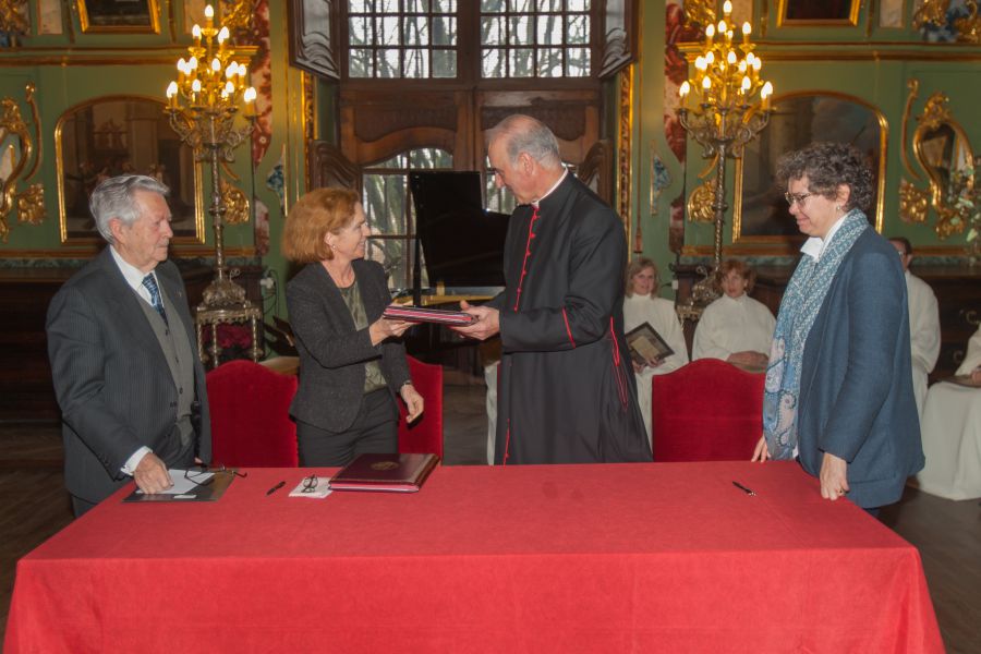 Universidad de Navarra y la Catedral de Pamplona actualizarán y difundirán el patrimonio histórico-musical del Cabildo