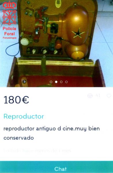 Detenidos en Villava por robar un proyector de cine para luego revenderlo