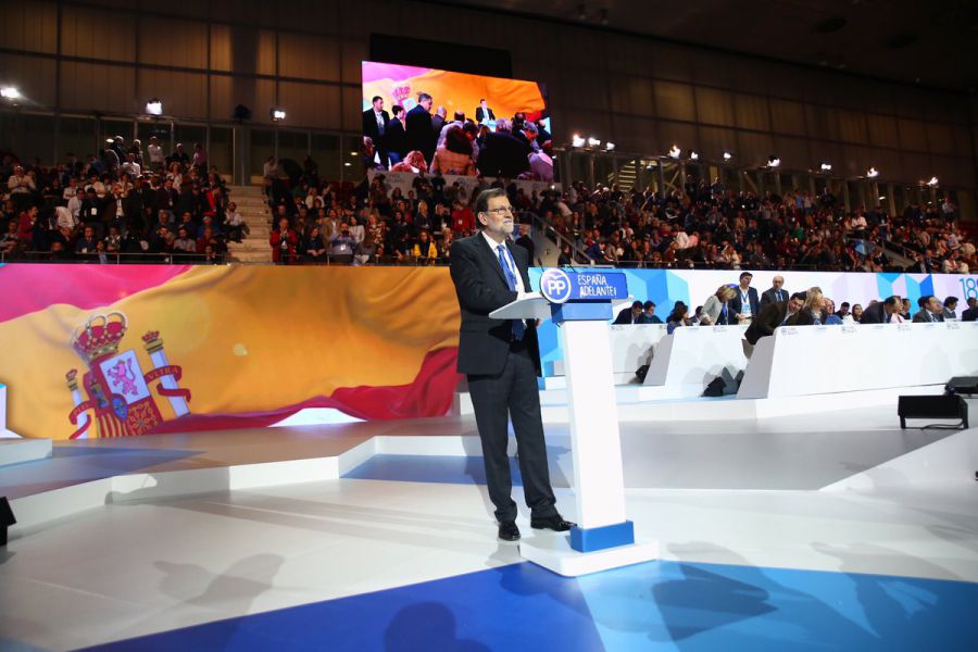 Rajoy avisa de que no comerciará sobre un proceso que busca fracturar España