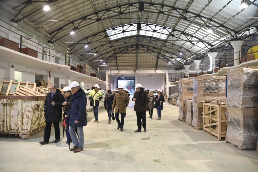 El alcalde de Pamplona visita las obras del proyecto ‘Geltoki’ en la antigua Estación de Autobuses